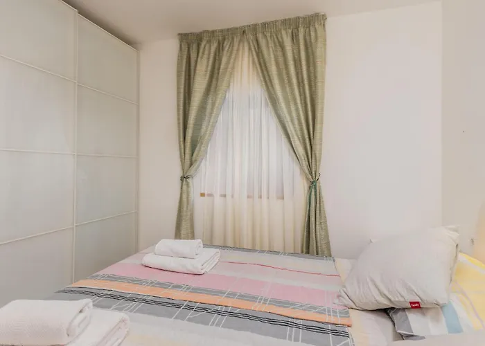 Awesome In With Wifi * Malinska